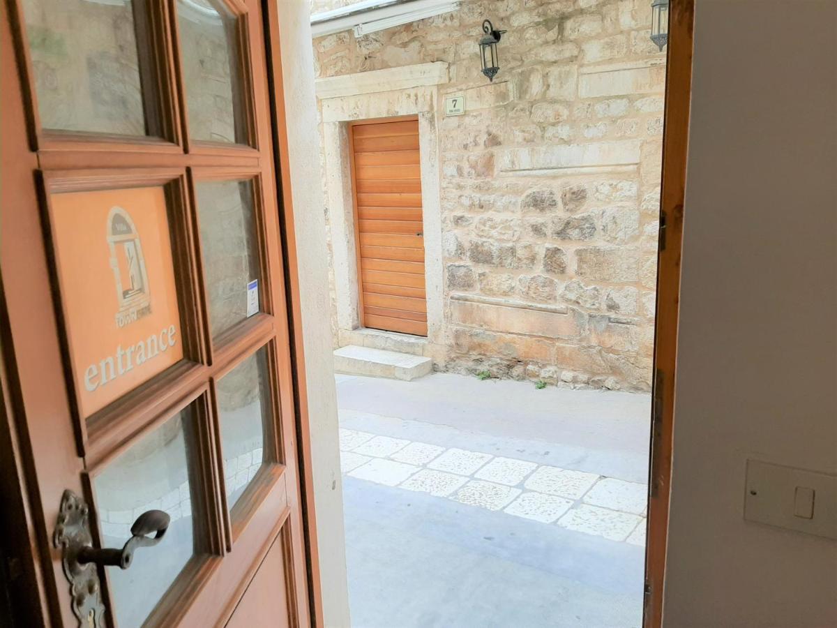 Rooms And Apartments Villa Town Gate Hvar Hvar Town Exterior photo