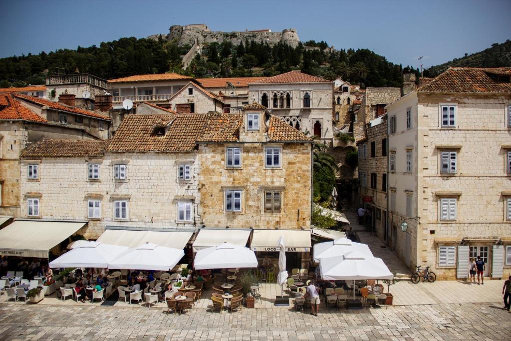 Rooms And Apartments Villa Town Gate Hvar Hvar Town Exterior photo